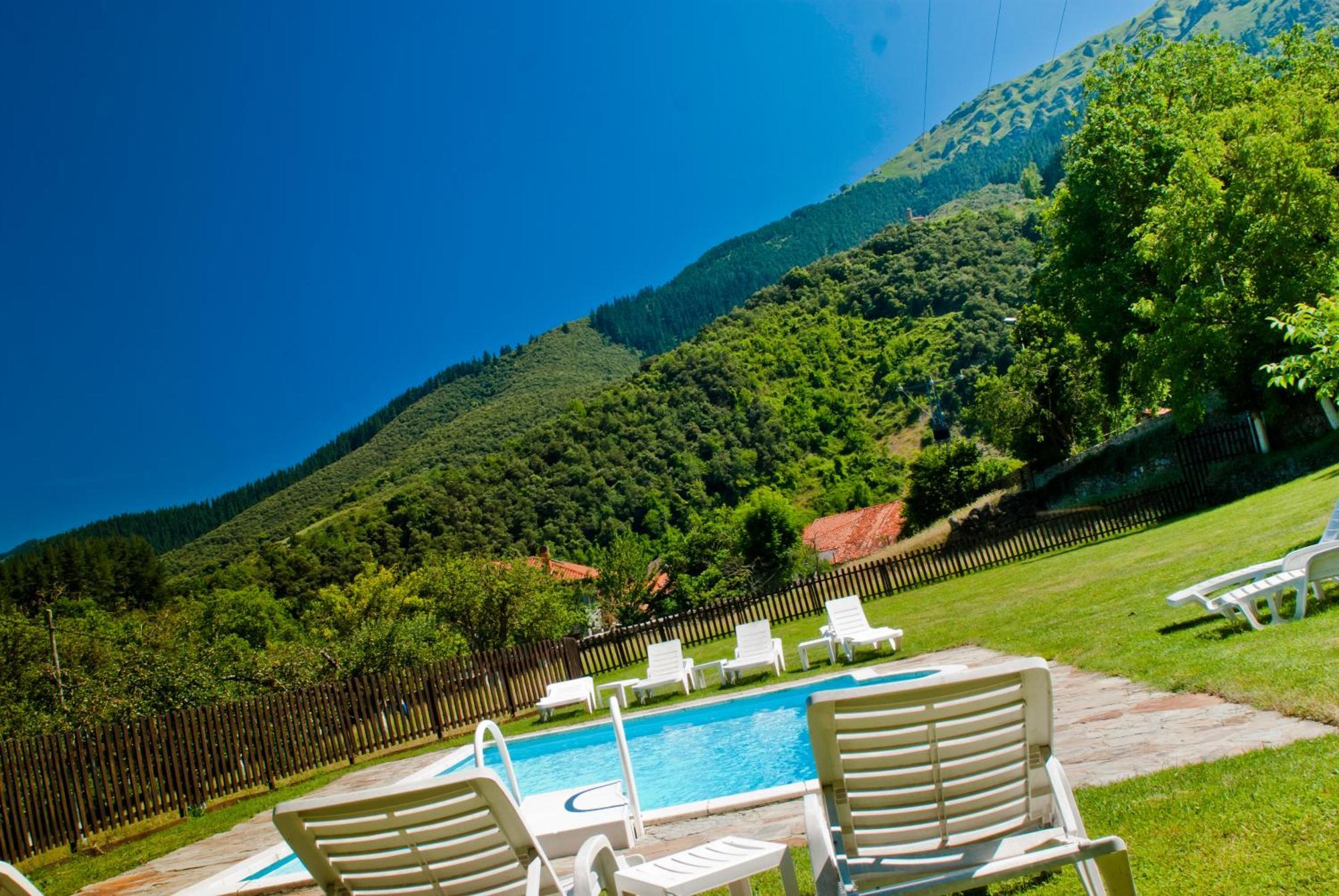 Viviendas Rurales Traldega Turieno Exterior photo